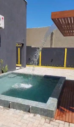 Loft vista para o mar e piscina com Hidro
